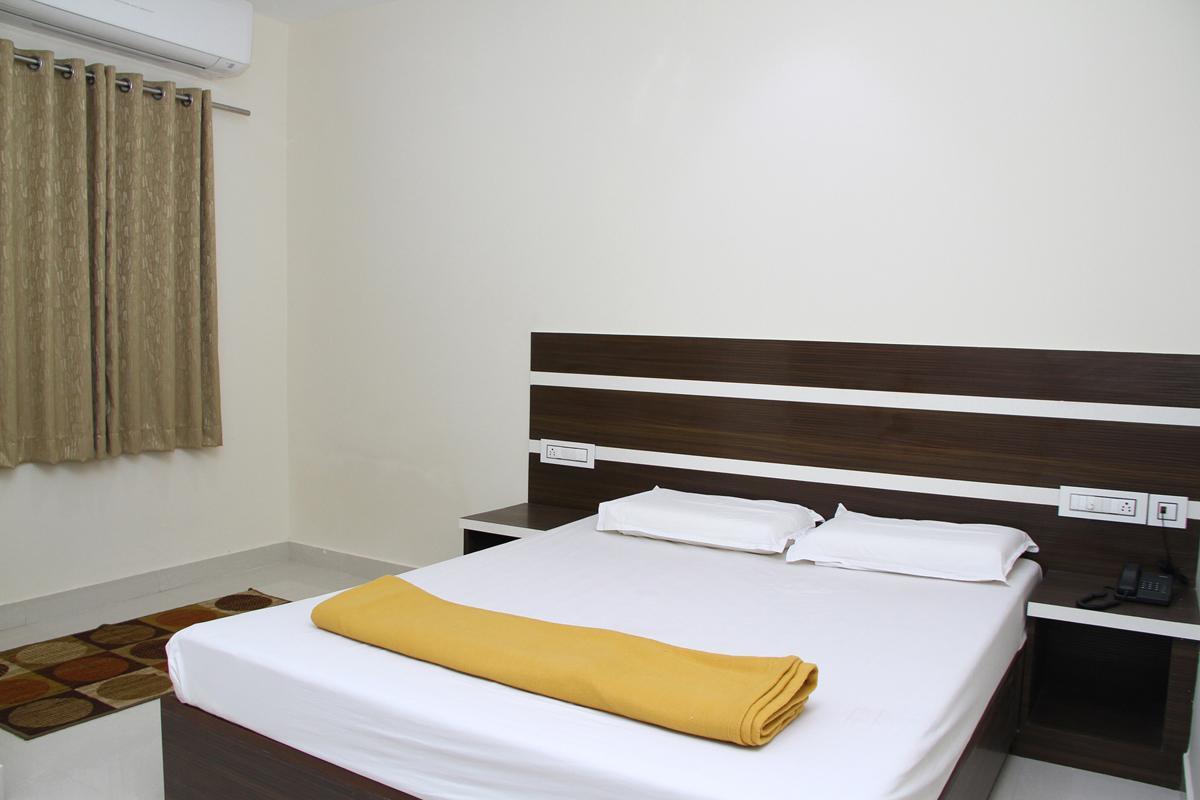 Hotel Mp Residency à Kumbakonam Extérieur photo