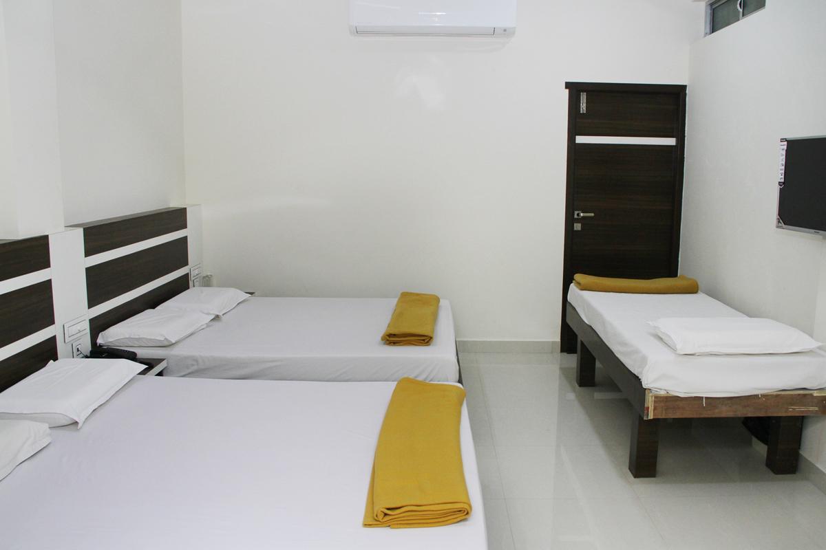 Hotel Mp Residency à Kumbakonam Extérieur photo