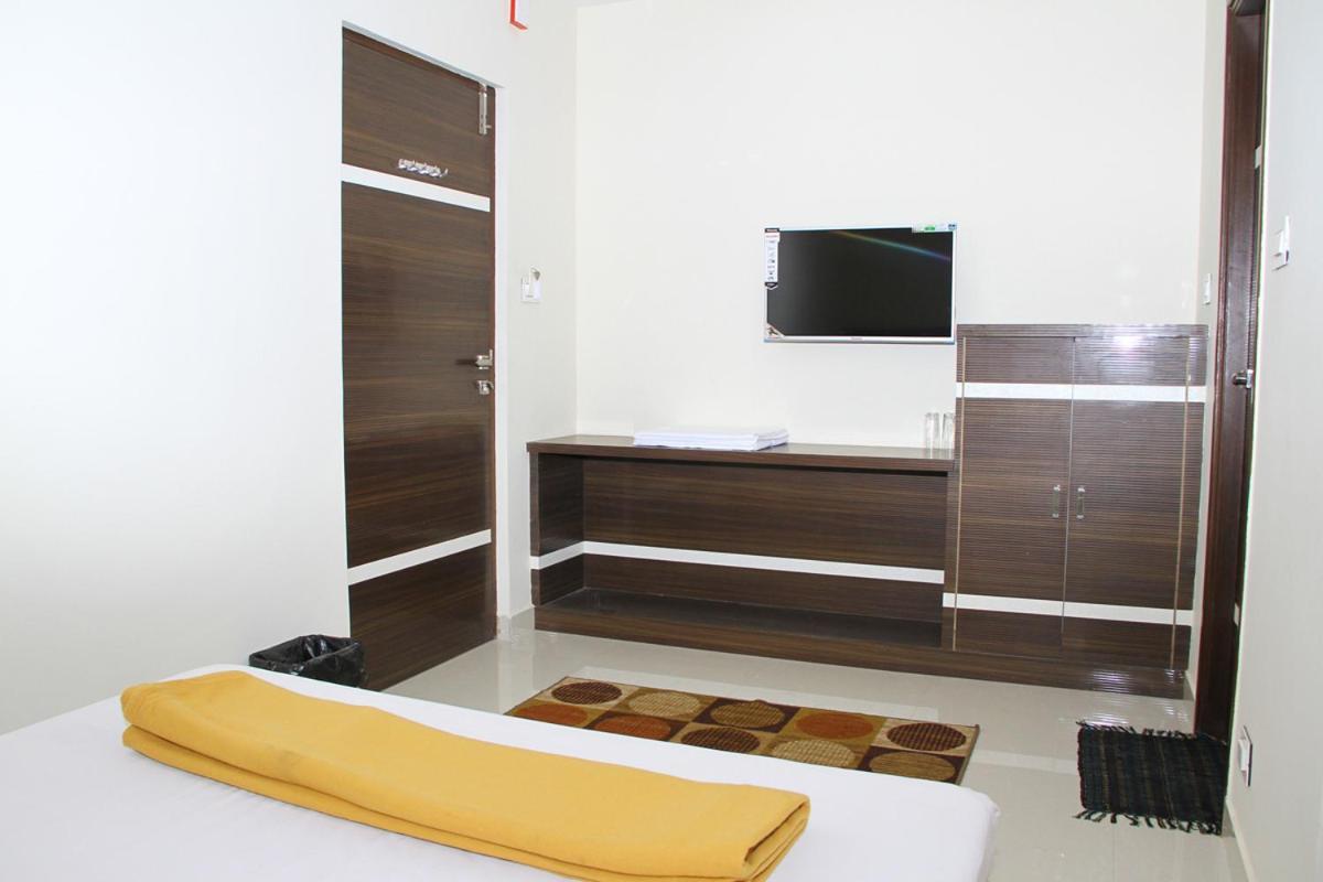 Hotel Mp Residency à Kumbakonam Extérieur photo