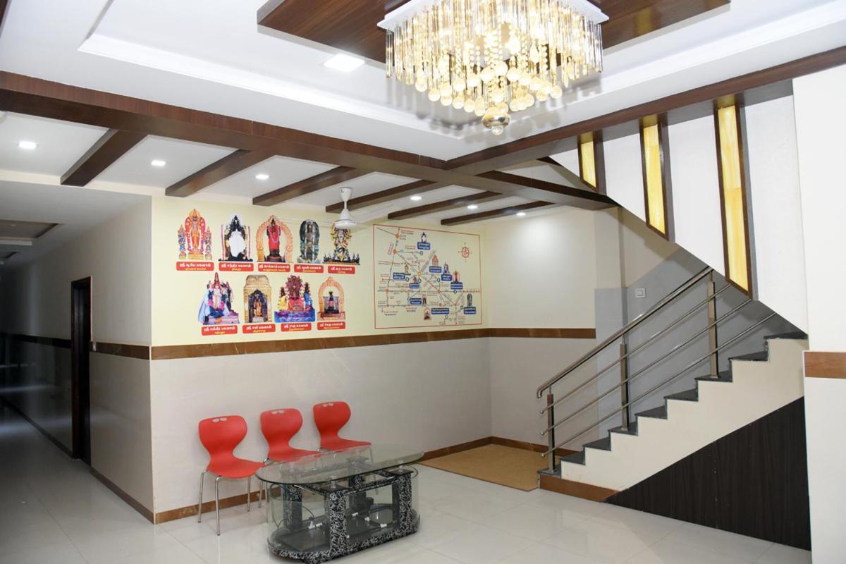 Hotel Mp Residency à Kumbakonam Extérieur photo