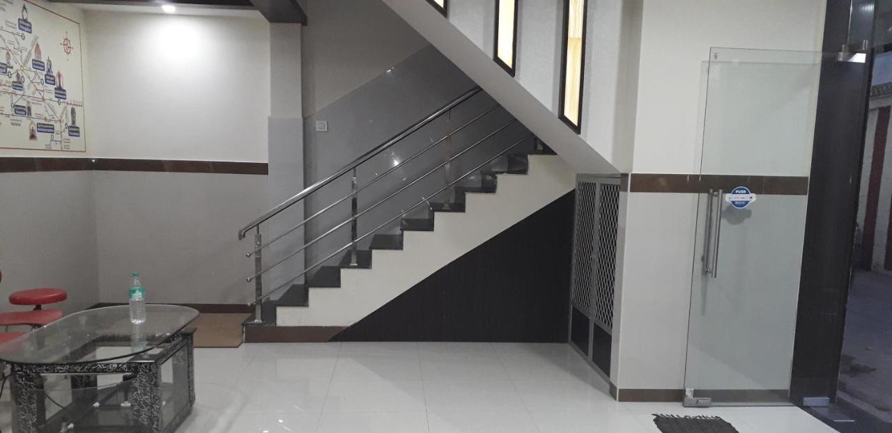Hotel Mp Residency à Kumbakonam Extérieur photo