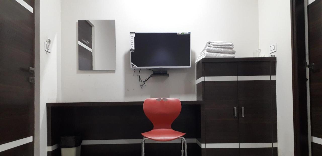 Hotel Mp Residency à Kumbakonam Extérieur photo